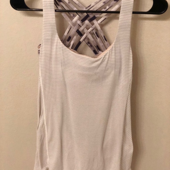 Lululemon free to be Wild tank - Picture 2 of 3